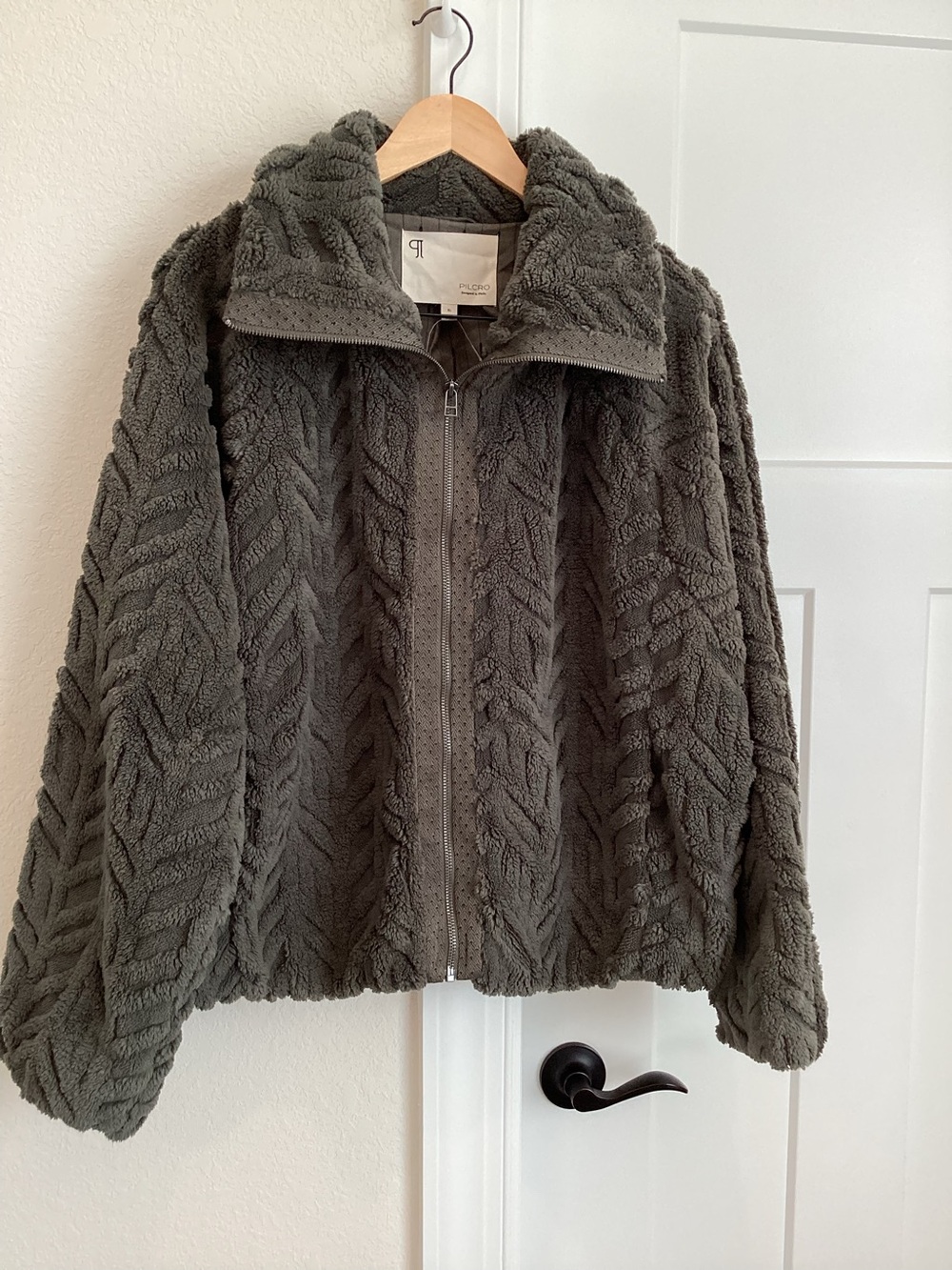 Anthropologie Textured Fuzzy Jacket Pilcro Faux Fur New XL Olive Grey - Picture 4 of 15